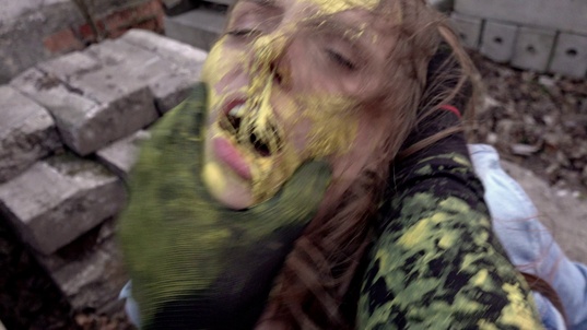 1. Download full pics of Masked Psycho from horrorporn.com