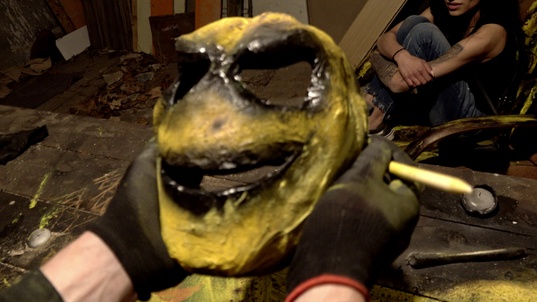 4. Download full pics of Masked Psycho from horrorporn.com