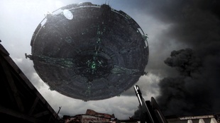 6. Download full pics of Alien Invaders from horrorporn.com