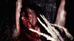 2. Download full pics of Il gioco di Wraith from goperv.com