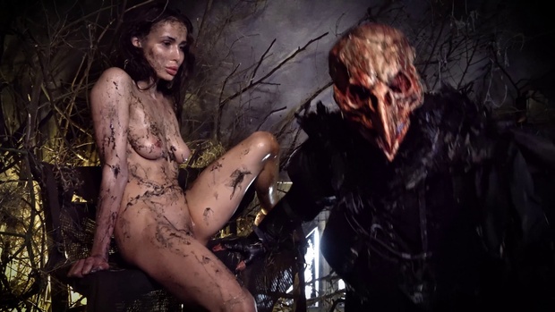 7. Download full pics of Lord Peckerclaw from horrorporn.com