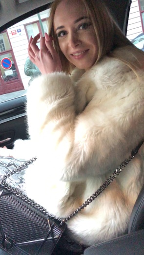 2. Download full pics of Orientiere dich an deinen Träumen from lifepornstories.com