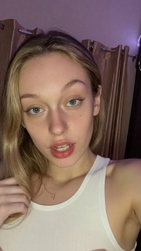 Live Flirt: Lena (20)