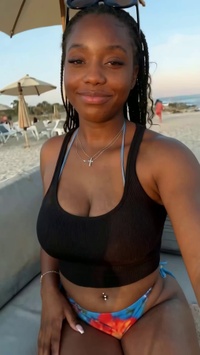 Live Flirt: Zola (29)