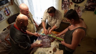 3. Download full pics of Compartía novia con sus primos from xxlgang.com