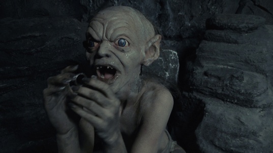 12. Download full pics of Gollum: uma batida inesperada from nudz.com
