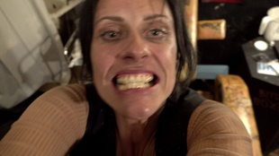 1. Download full pics of ドイツの入れ墨 from perversefamily.com