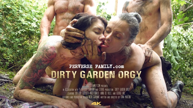 Perverse Family: Dirty Garden Orgy