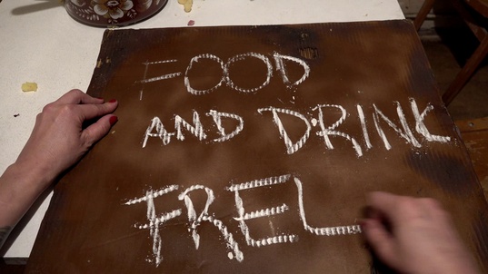 2. Download full pics of Ospitalità perversa from goperv.com