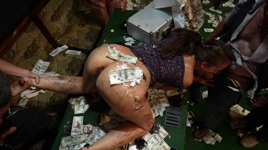 11. Download full pics of 皇家脱肛 from goperv.com