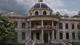 1. Download full pics of Anna Covers Hairy Waitress in all Her Fluids from goperv.com