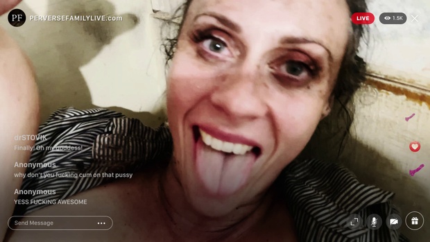 12. Download full pics of Mouth to Mouth from nudz.com