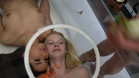 8. Download full pics of Unge kvinders første frække fetish from goperv.com