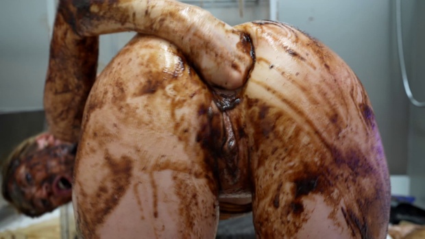 8. Download full pics of XXL Anal Dildo from nudz.com