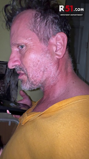 6. Download full pics of Day 7 - Fucked Lady in the Inpatient Ward from r51.com