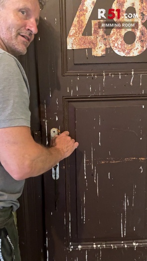 1. Download full pics of Day 14 - Rimming Room from r51.com