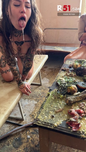 3. Download full pics of Day 15 - Rotten Food from r51.com