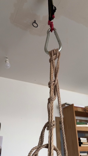 4. Download full pics of 悬挂在此，宛若你的专属射精目标 from selfiefetish.com