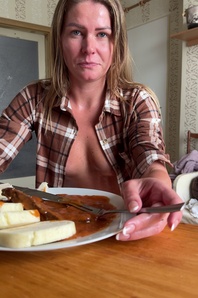 1. Download full pics of Toes on the table😋 from selfiefetish.com