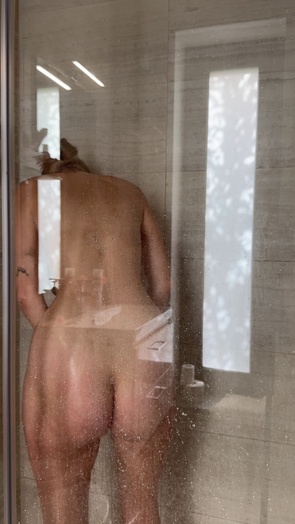 2. Download full pics of Want to join me in the shower? from selfiefetish.com