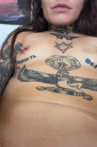 3. Download full pics of 不要告诉你的妻子 🤫 from selfiefetish.com