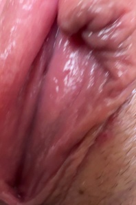 6. Download full pics of 不要告诉你的妻子 🤫 from selfiefetish.com