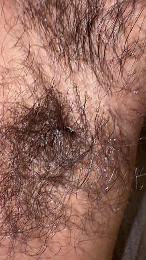 2. Download full pics of Заряженный и широко открытый 🩸 from selfiefetish.com