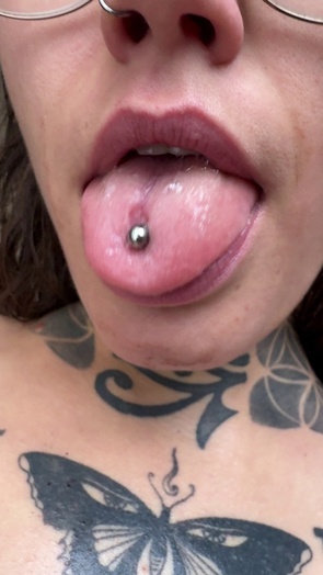 1. Download full pics of Lick my nipples! from selfiefetish.com