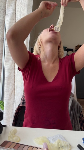 3. Download full pics of Red shirt, snack, and a stupid throat dare 💦 from selfiefetish.com