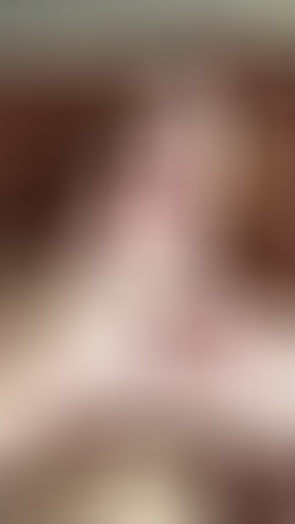 5. Download full pics of Bare fodsål i ansigtet, cigaret i hånden 🚬 from selfiefetish.com