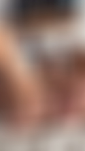 6. Download full pics of ピンクのおもちゃ、足の裏を上げて、もっとじっと見つめて 🍪 from selfiefetish.com