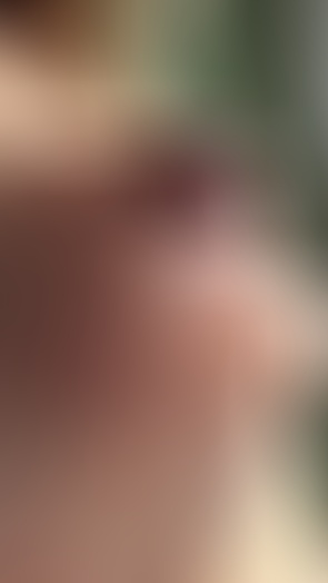 5. Download full pics of Parede verde, peitos brilhantes, hora ruim 💦 from goperv.com