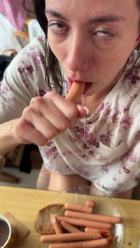 Selfie Fetish: Confession: lunch came right back up 🌭