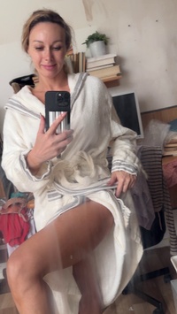 Selfie Fetish: zrcadlo, župan, ošklivá bota v rohu 😏