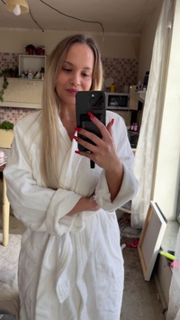 Selfie Fetish: caught you staring at the white robe 🐷