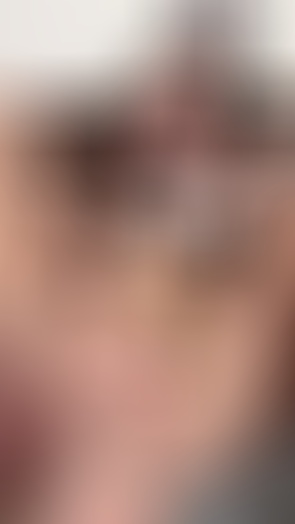 6. Download full pics of Burger in bed, makes my pussy taste messy 🐷 from selfiefetish.com