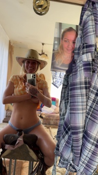 Selfie Fetish: Yellow shirt, saddle ride, no panties 🤠