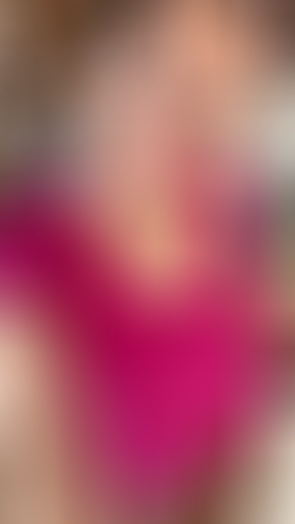 6. Download full pics of Vestido rosa, cruz da igreja, pensamentos safados 😇 from selfiefetish.com