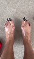 Selfie Fetish: Wet little paws, black claws — don't touch yet 🐾