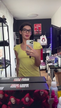 Selfie Fetish: Caught you staring at the yellow bait 😈