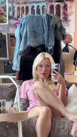 2. Download full pics of pink shirt on, pussy already waiting for load from selfiefetish.com