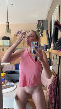 Selfie Fetish: pink top, piss glass, mirror watching 🫗