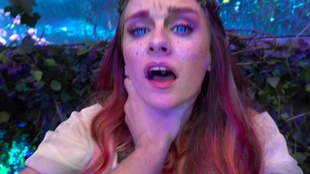 1. Download full pics of Elf from unrealporn.com