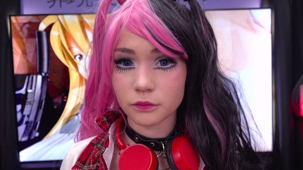 2. Download full pics of Anime from nudz.com
