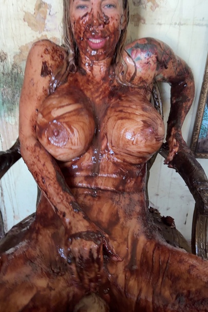 XXL Anal: Defcon Brown – Brown Alert Anal
